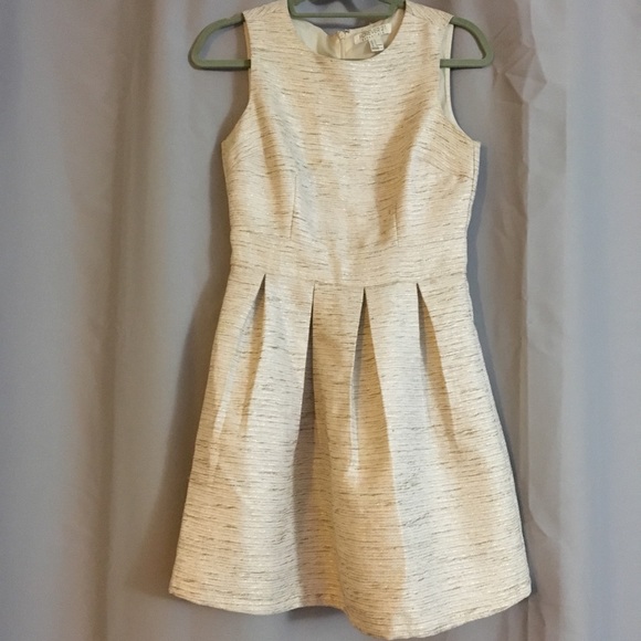 Dress - Picture 1 of 4